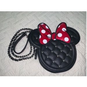 Disney Minnie Mouse crossbody purse.